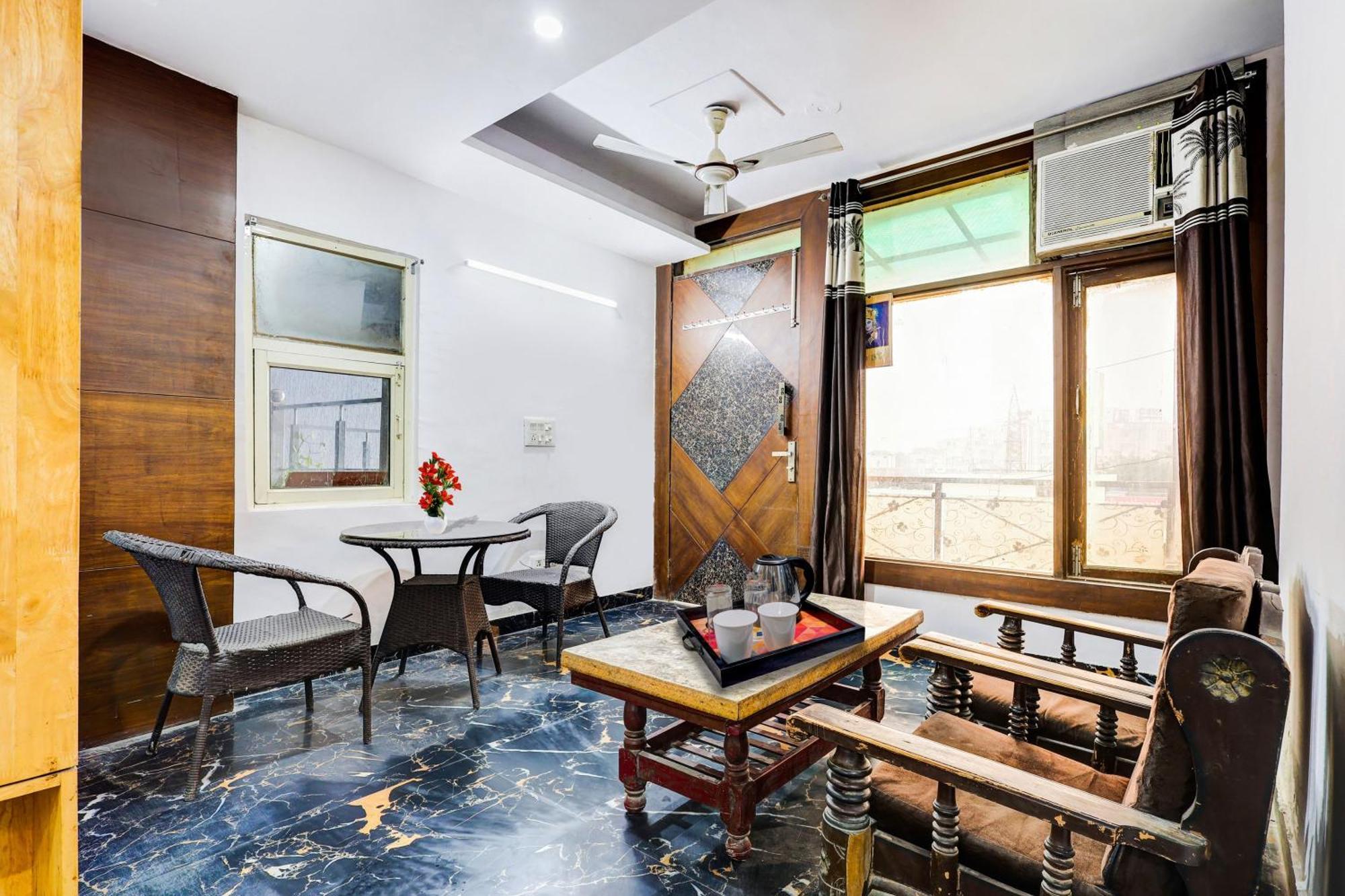 Hotel O Hari Nagar Ashram New Delhi Bagian luar foto
